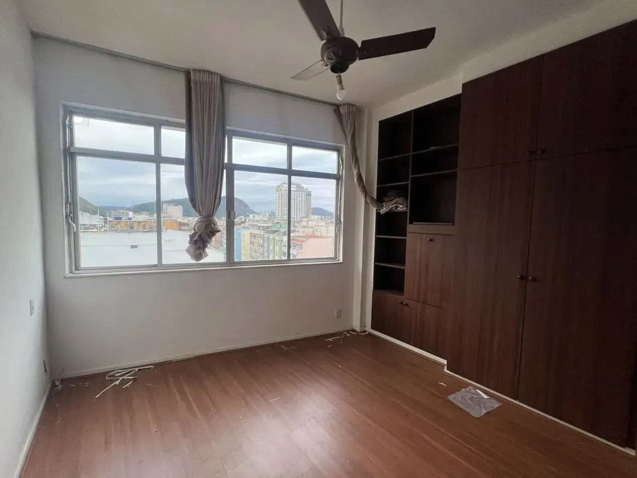 3-bedroom apartment with a walk-in closet in Rio de Janeiro — photo 3