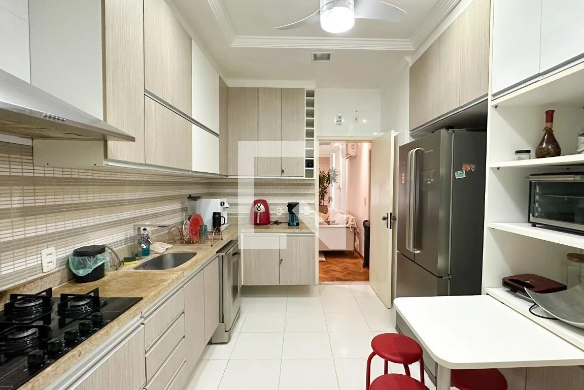 4-bedroom apartment with a home office in Rio de Janeiro — photo 18