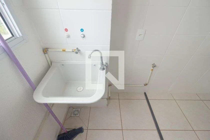 Apartamento de 48 m² com 2 quartos e 1 vaga — photo 2