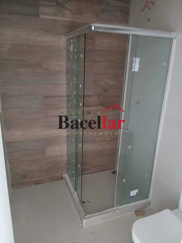 Apartamento de 1 quarto com janelas do piso ao teto, Centro — photo 4