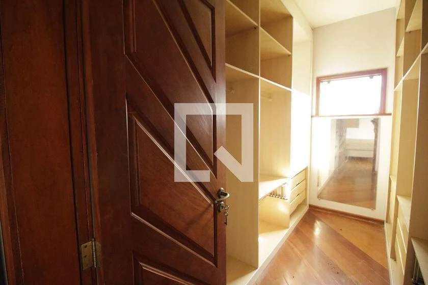 Casa de 700 m² com 3 quartos e 4 banheiros — photo 37