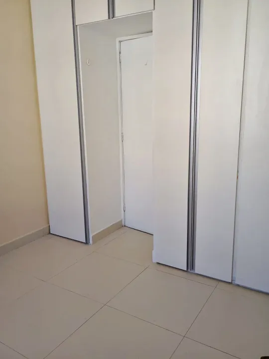 Apartamento de 1 quarto com cozinha separada e elevador — photo 20