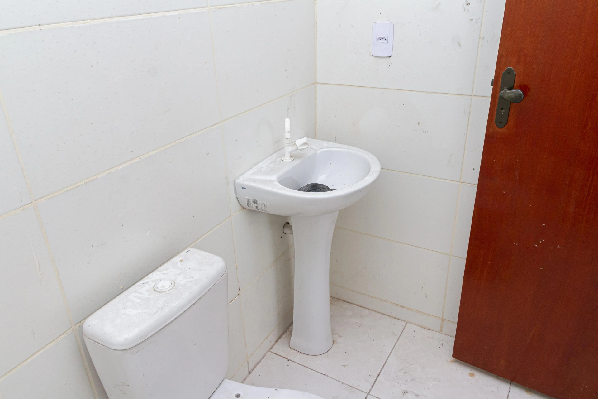 Studio unit with 1 bedroom, ensuite bathroom, private garden — photo 44