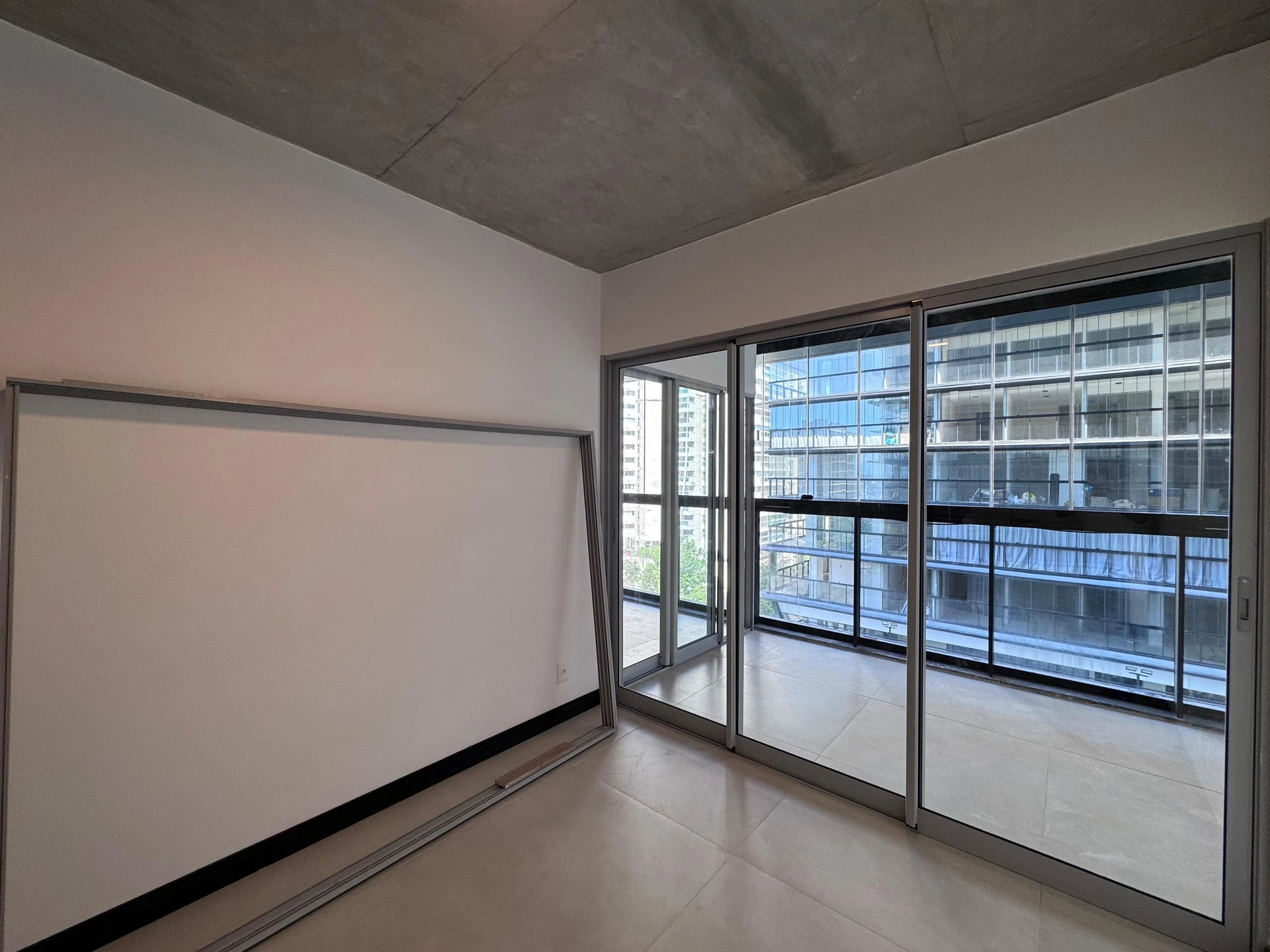 Rental apartment with 3 bedrooms and 2 bathrooms — photo 15