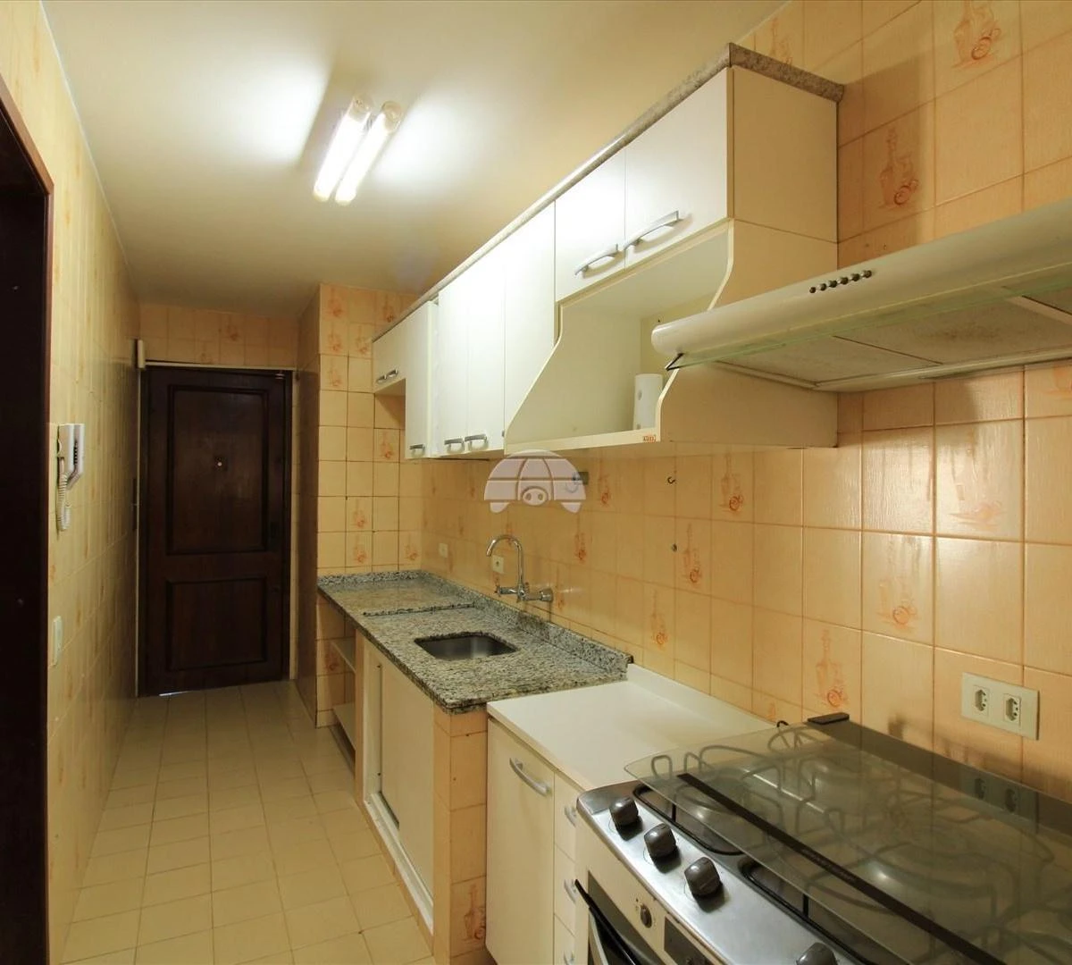 2-bedroom apartment with a washing machine in Curitiba — photo 2