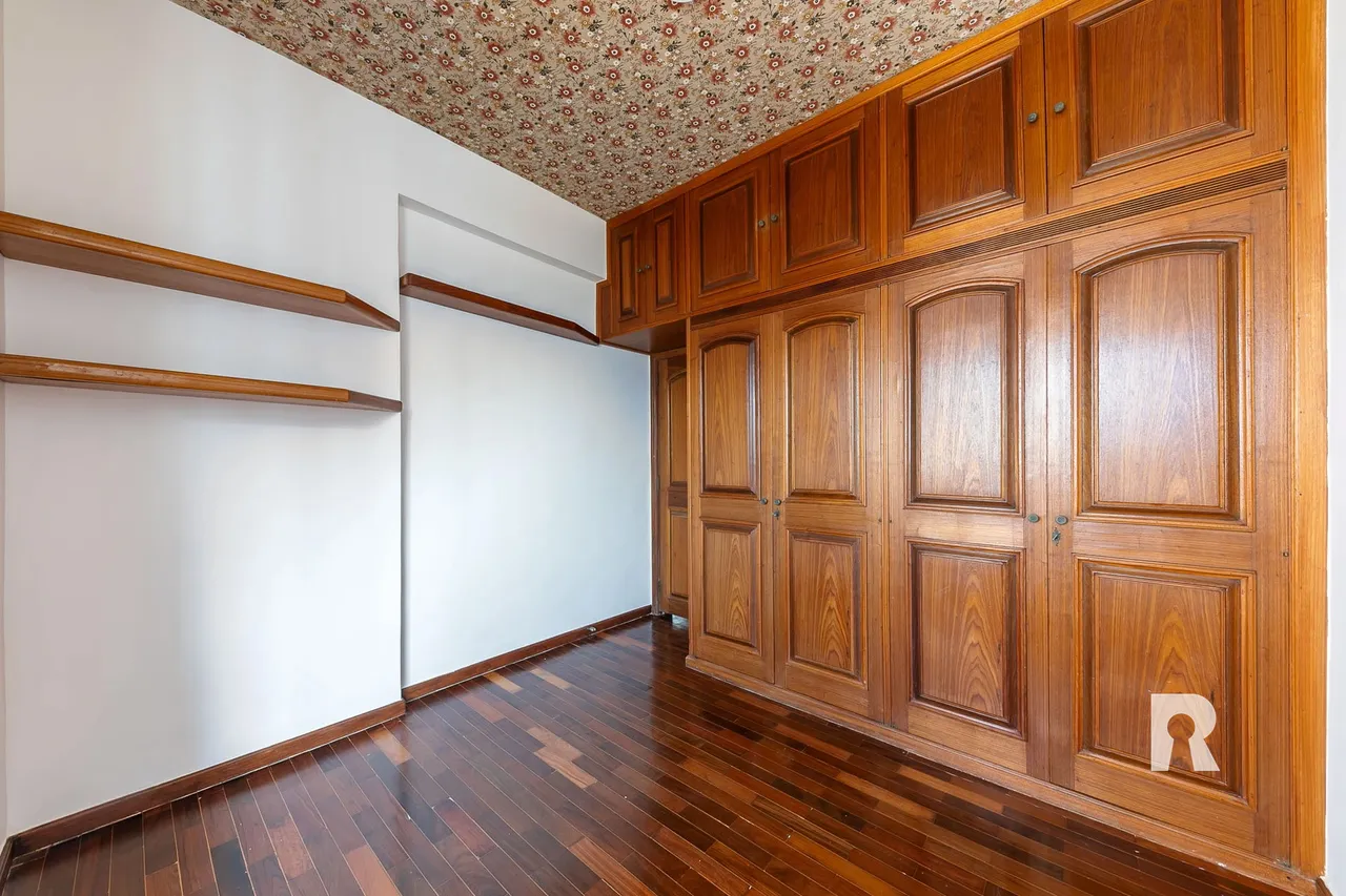 Unfurnished apartment with 4 bedrooms and 4 bathrooms — photo 5