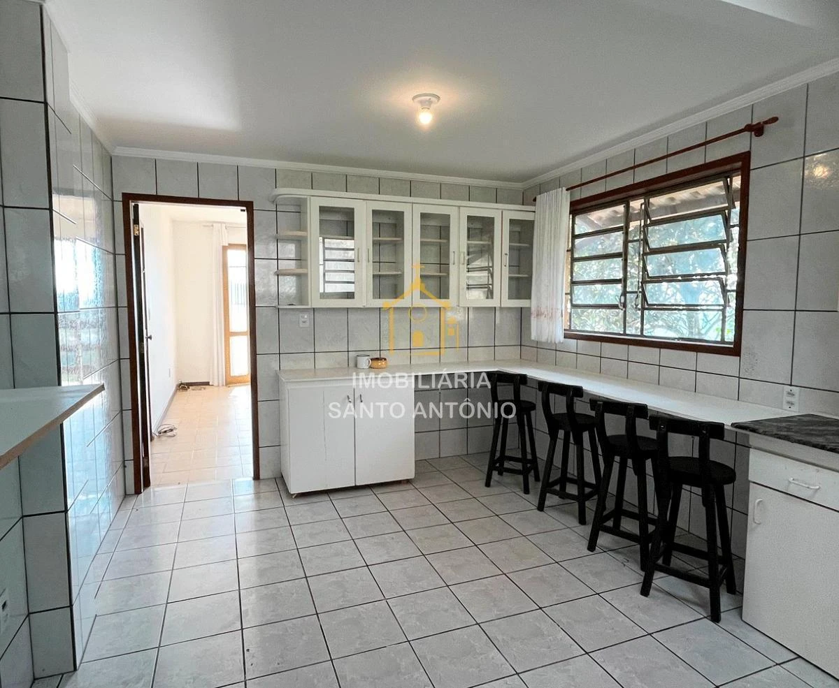 3-bedroom house with a water view in Florianópolis — photo 2
