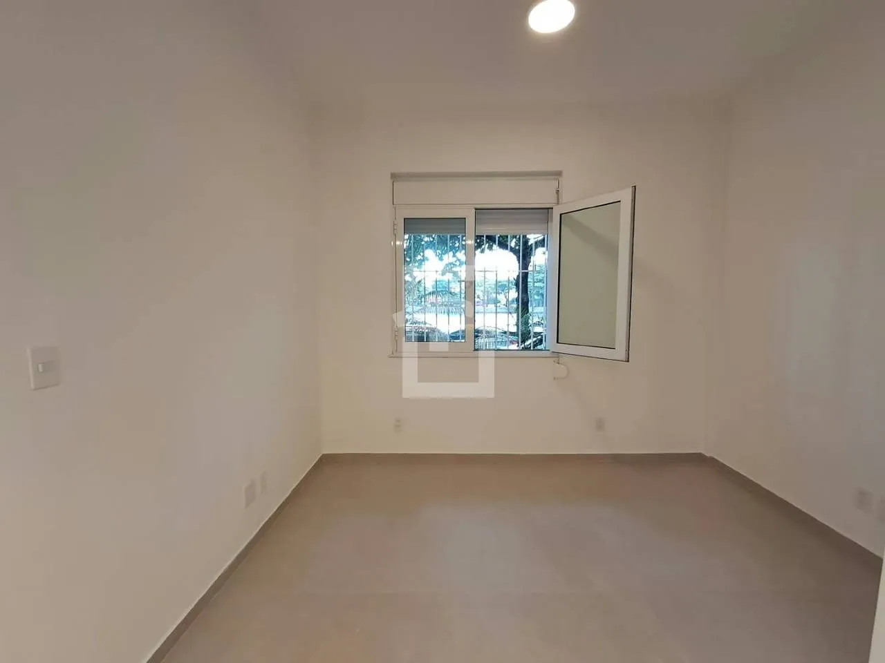Apartment on the 1st floor with a water view — photo 4