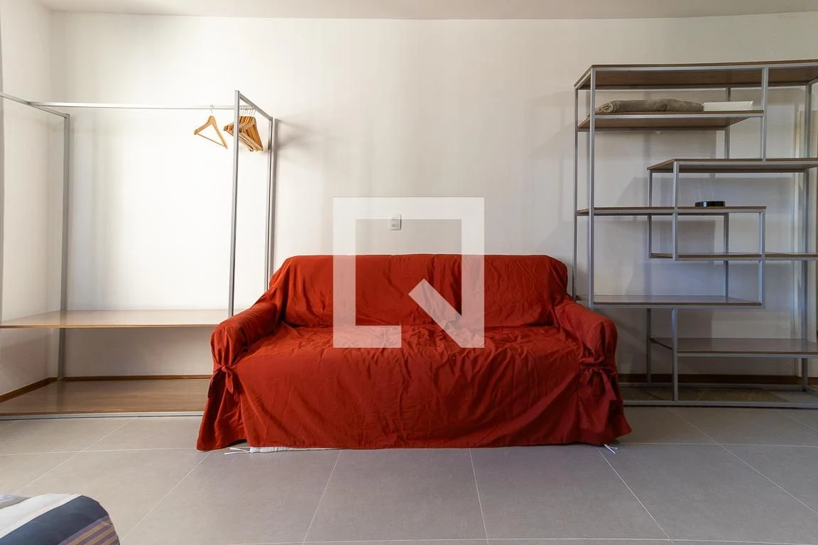 Furnished apartment, 32 m², with floor-to-ceiling windows — photo 35