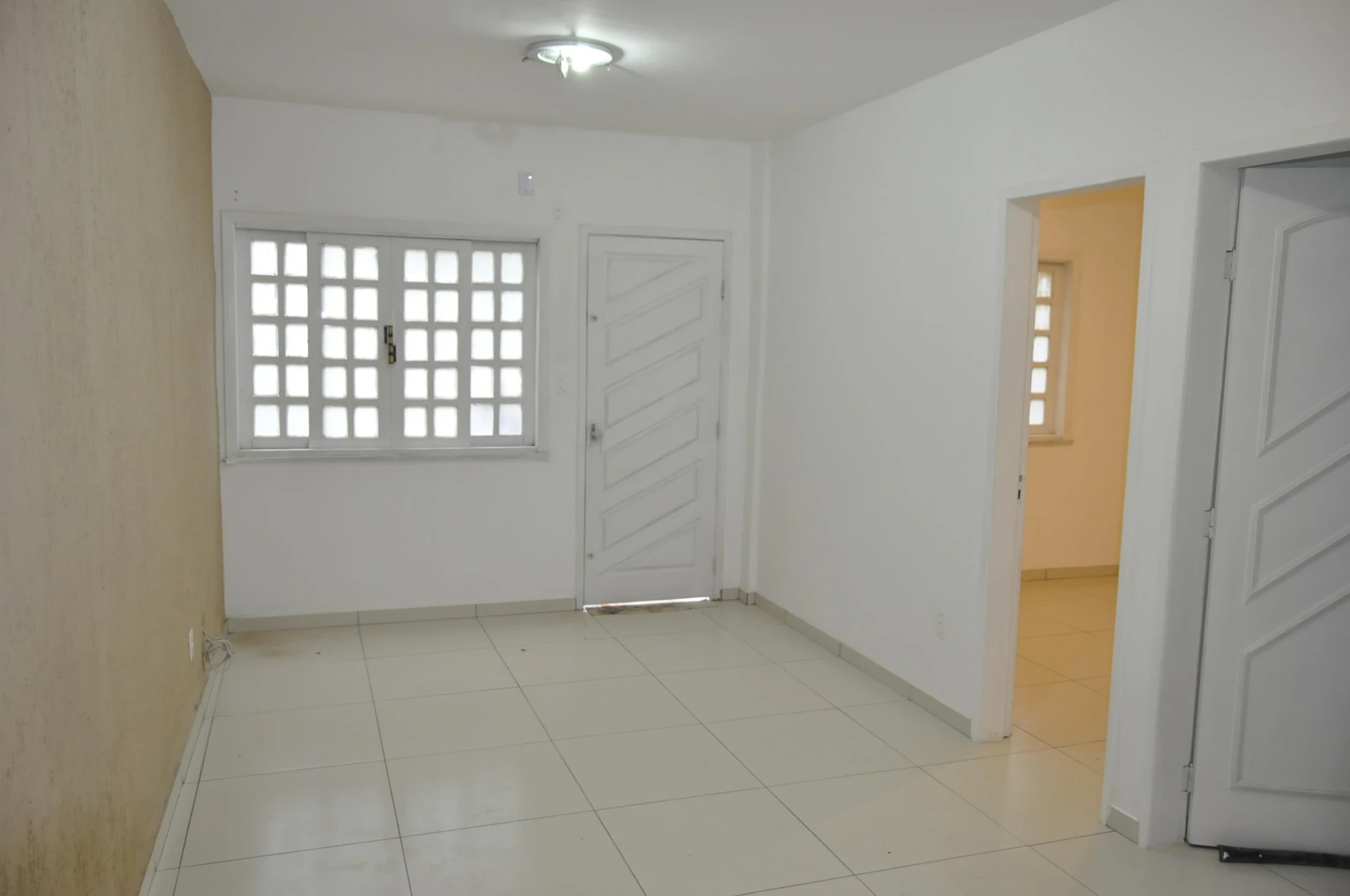 Condo house with 3 bedrooms and a suite — photo 11
