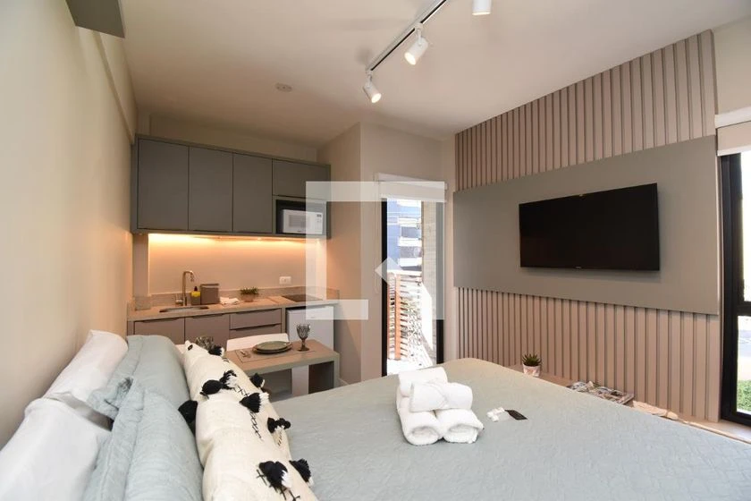 Furnished studio with a balcony and compact kitchenette — photo 3