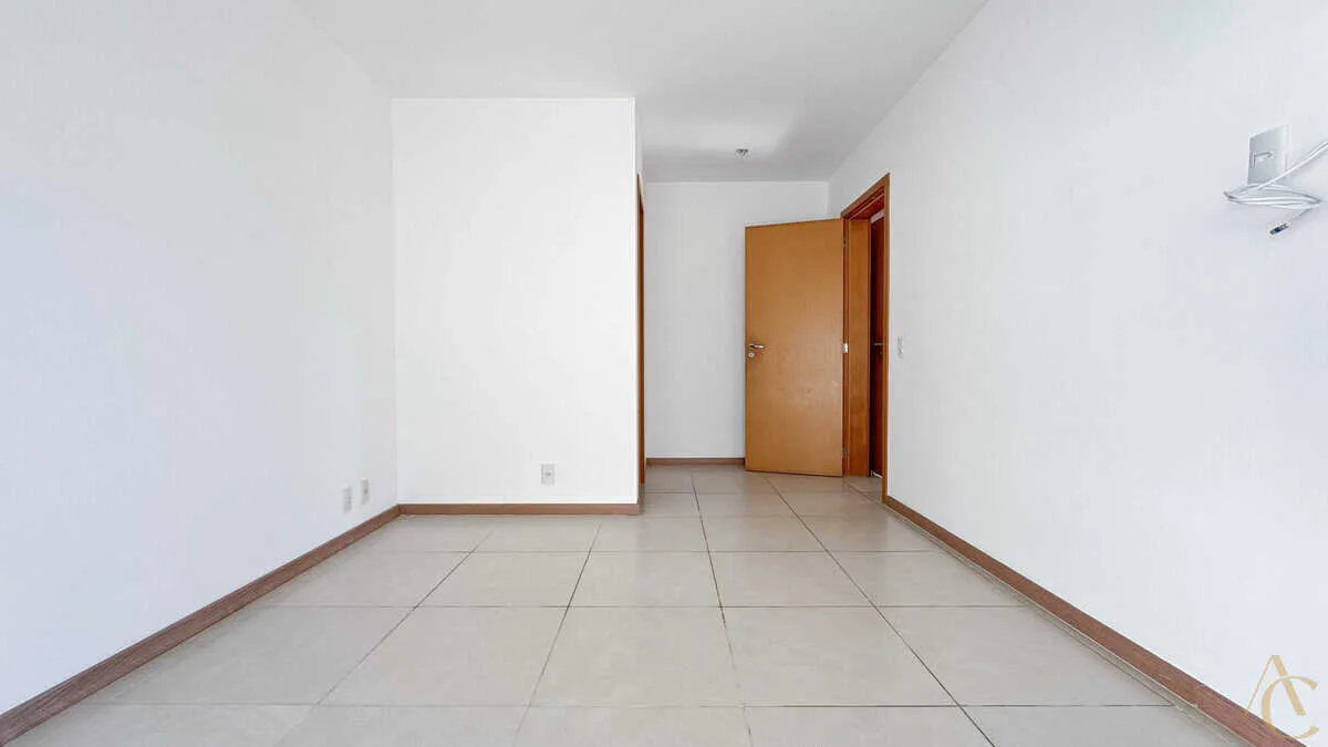 Unfurnished apartment with 3 bedrooms and balcony grill — photo 25