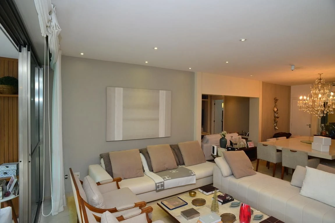 Furnished apartment with 4 en-suites and 5 bathrooms — photo 6