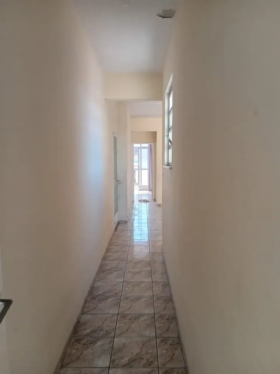Apartamento sem mobília com varanda, 2 quartos e vaga — photo 3