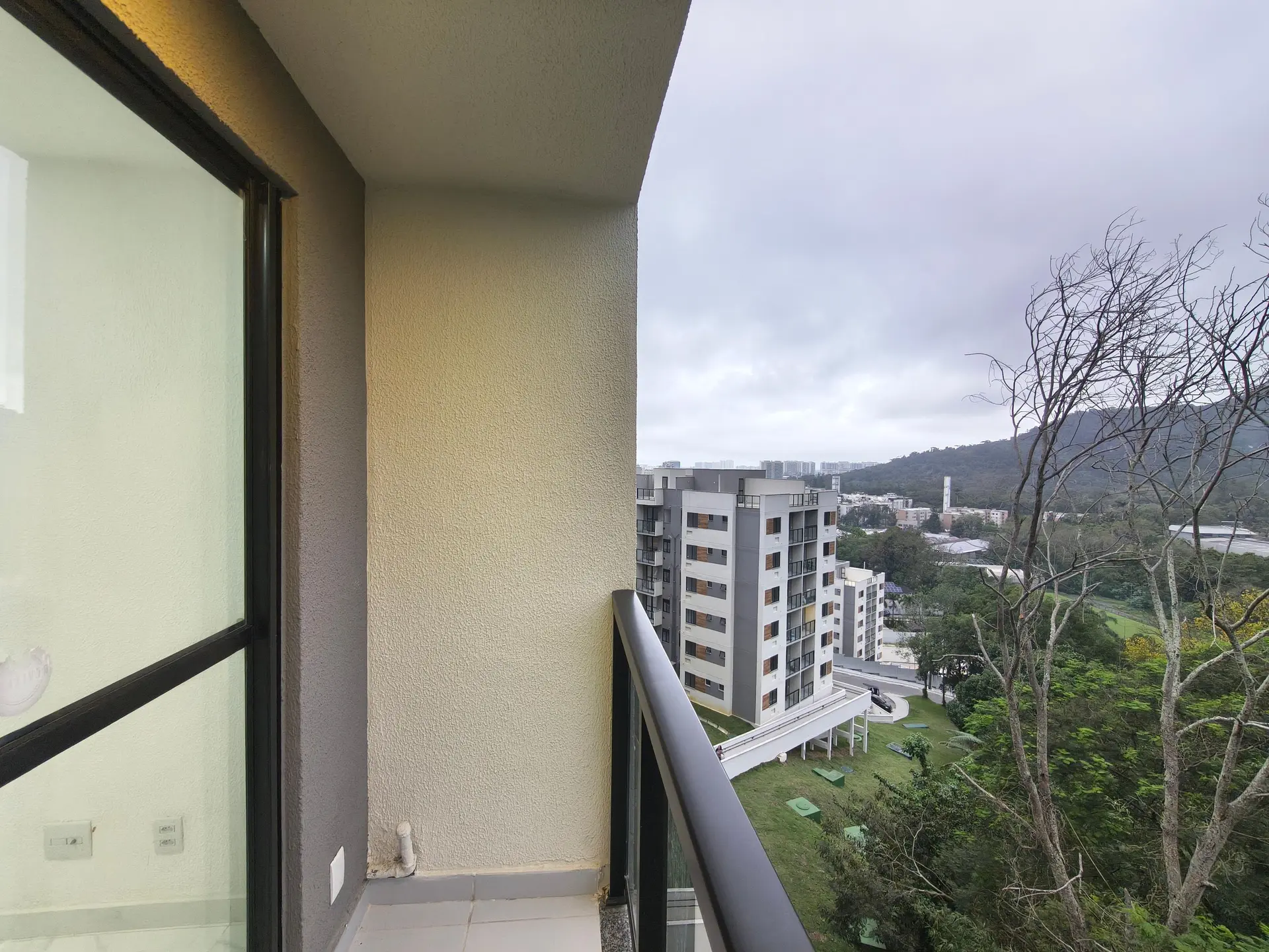 Apartamento mobiliado com 2 quartos, 1 banheiro e varanda — photo 18