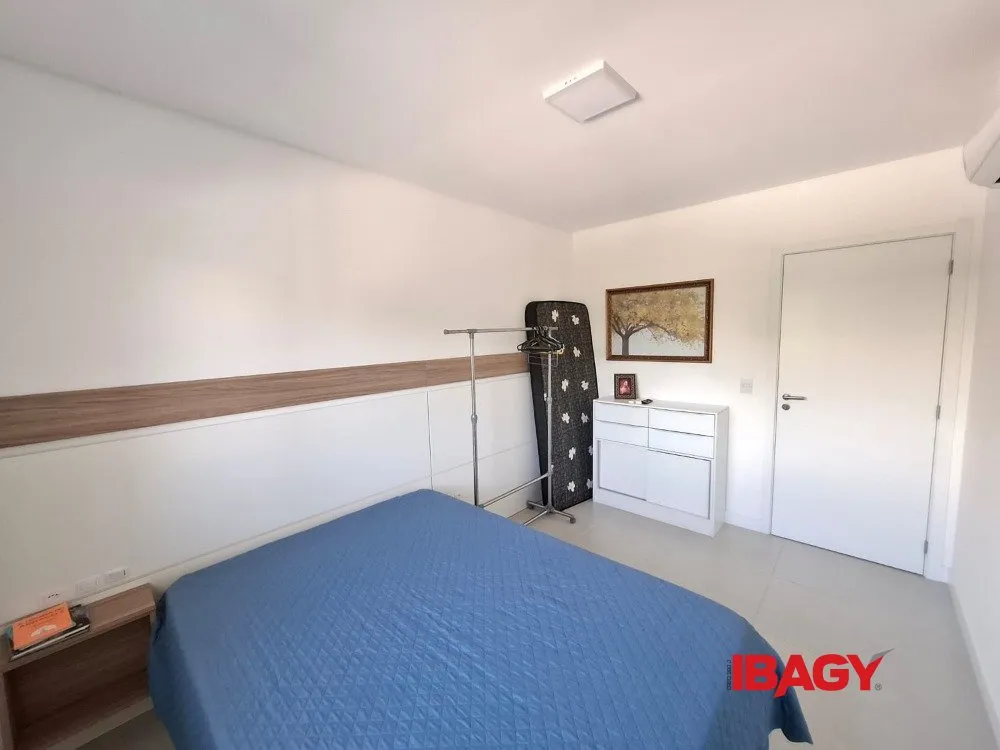 Apartamento amueblado de 2 dormitorios y 121 m² — photo 24