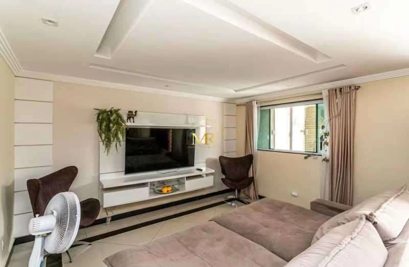 Furnished triplex house with 4 suites and 288 m² — photo 11