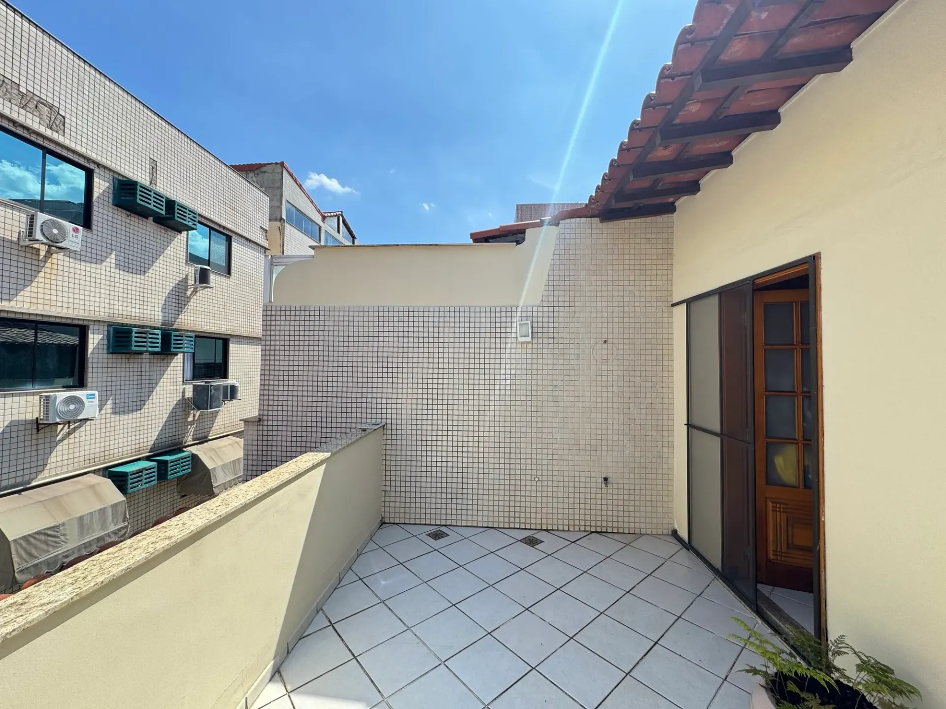 Duplex house with 3 bedrooms and 2 parking spaces — photo 29