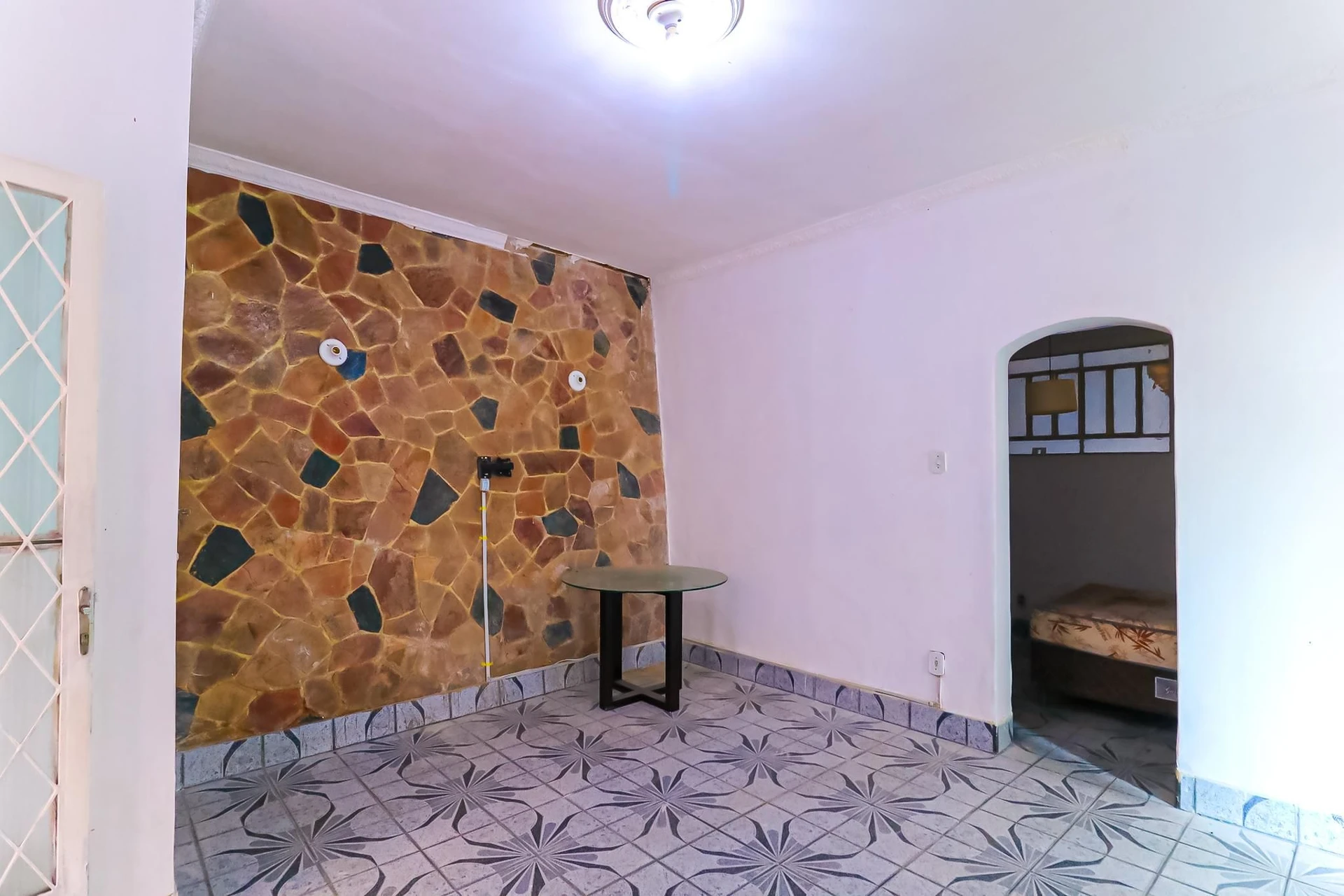 House with 2 bedrooms and a private garden — photo 15