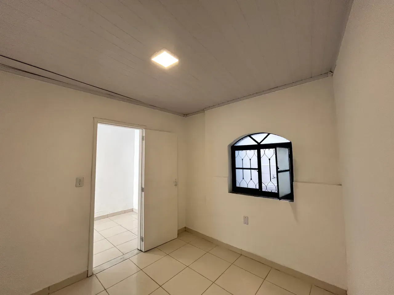 Casa com 2 quartos e 1 banheiro, mini-cozinha — photo 17