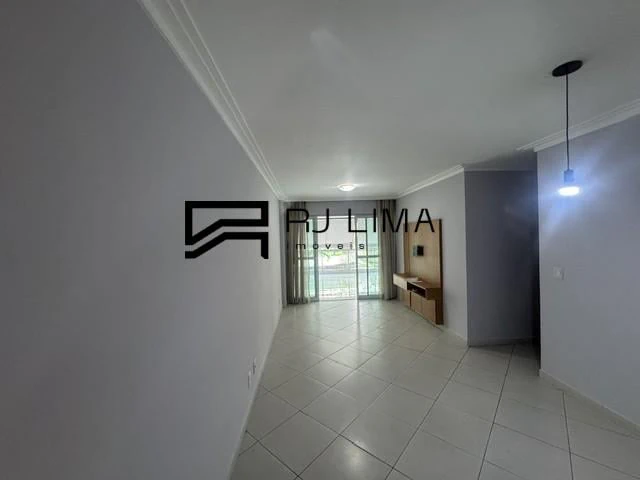 3-bedroom apartment, 1 with its own bathroom, 110 m²