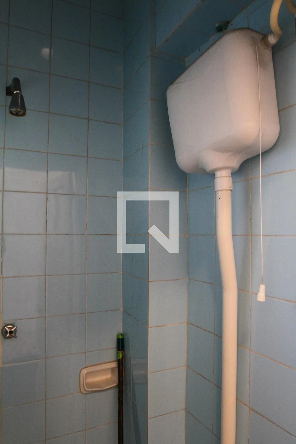 One-bedroom apartment with a washing machine — photo 25