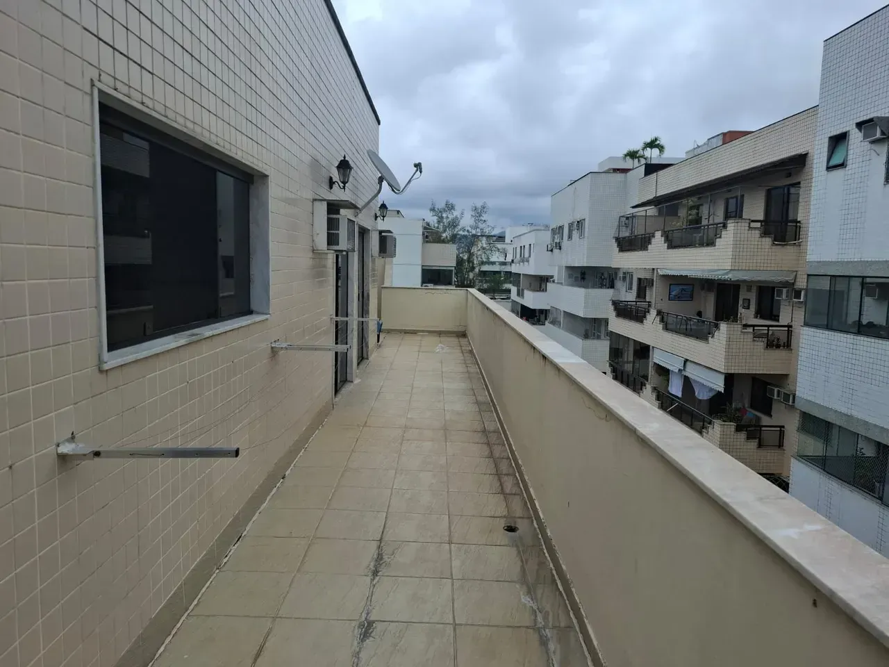 Furnished apartment with 3 bedrooms and 380 m² — photo 29