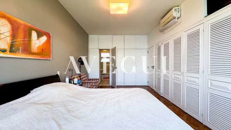 Duplex penthouse with balcony, 5 bedrooms and 5 baths — photo 17