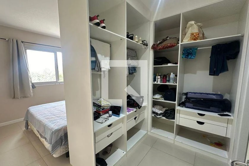 Furnished 2-bedroom apartment with balcony — photo 12