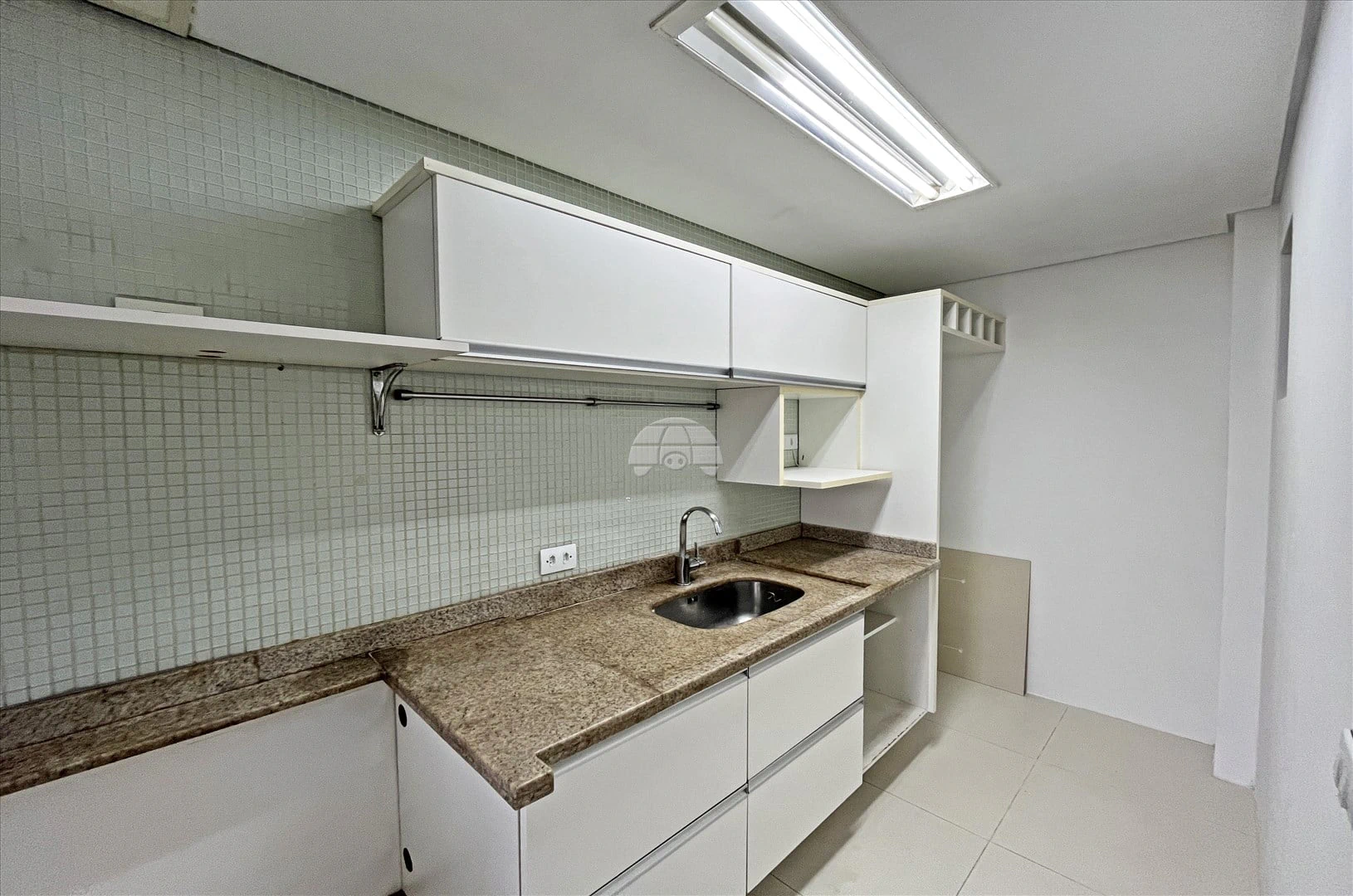 Home office in a 3-bedroom apartment, 132 m² — photo 11