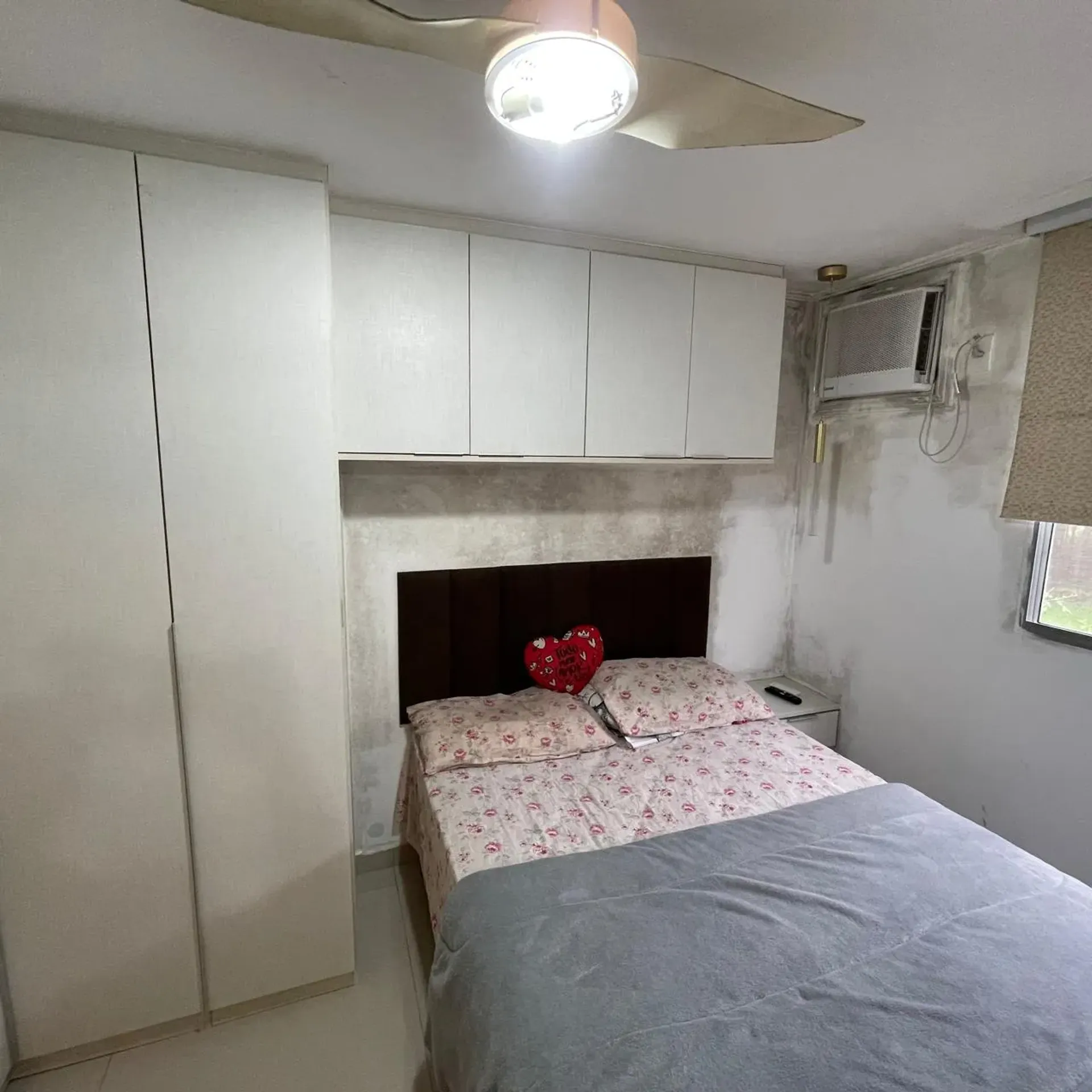 2-bedroom apartment in a building with a pool — photo 2