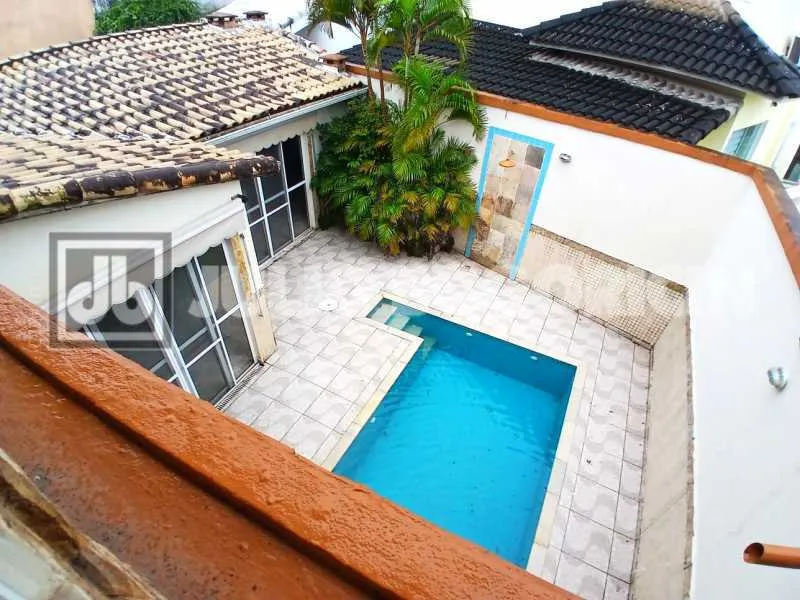 Casa com 5 quartos e área da piscina aberta — photo 18