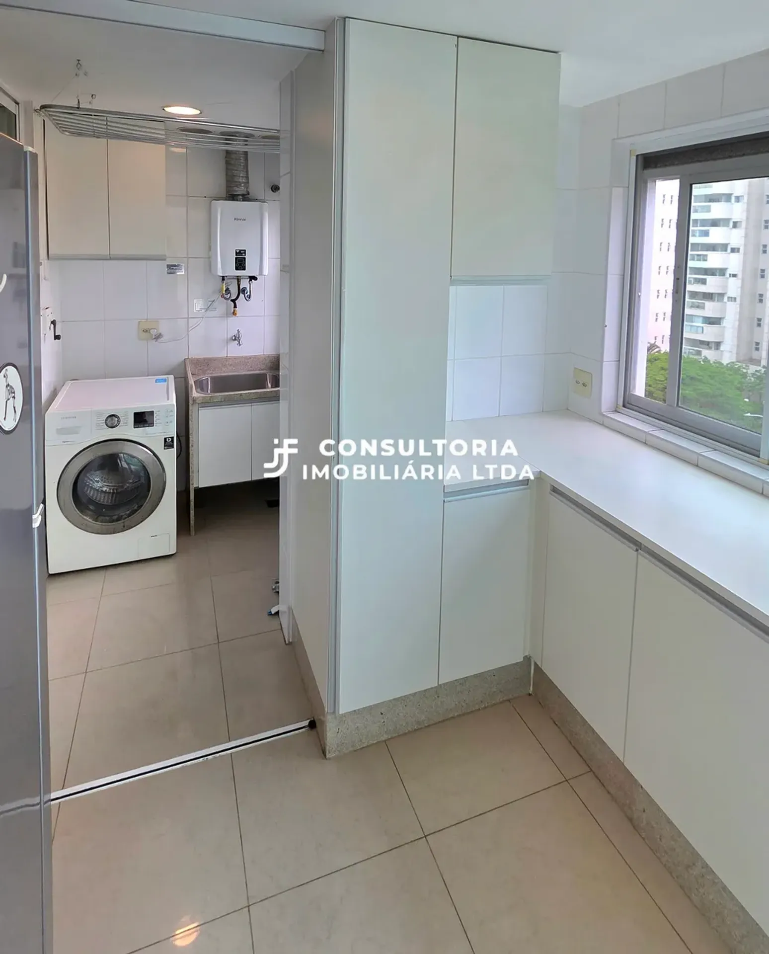 3-bedroom apartment in a building with a sauna — photo 18