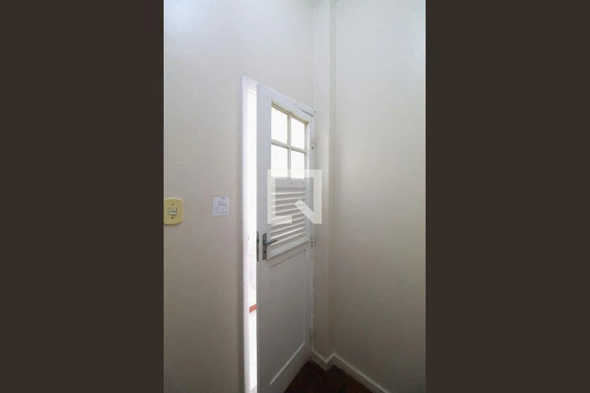 Apartamento com piso de madeira ou laminado, Copacabana — photo 25