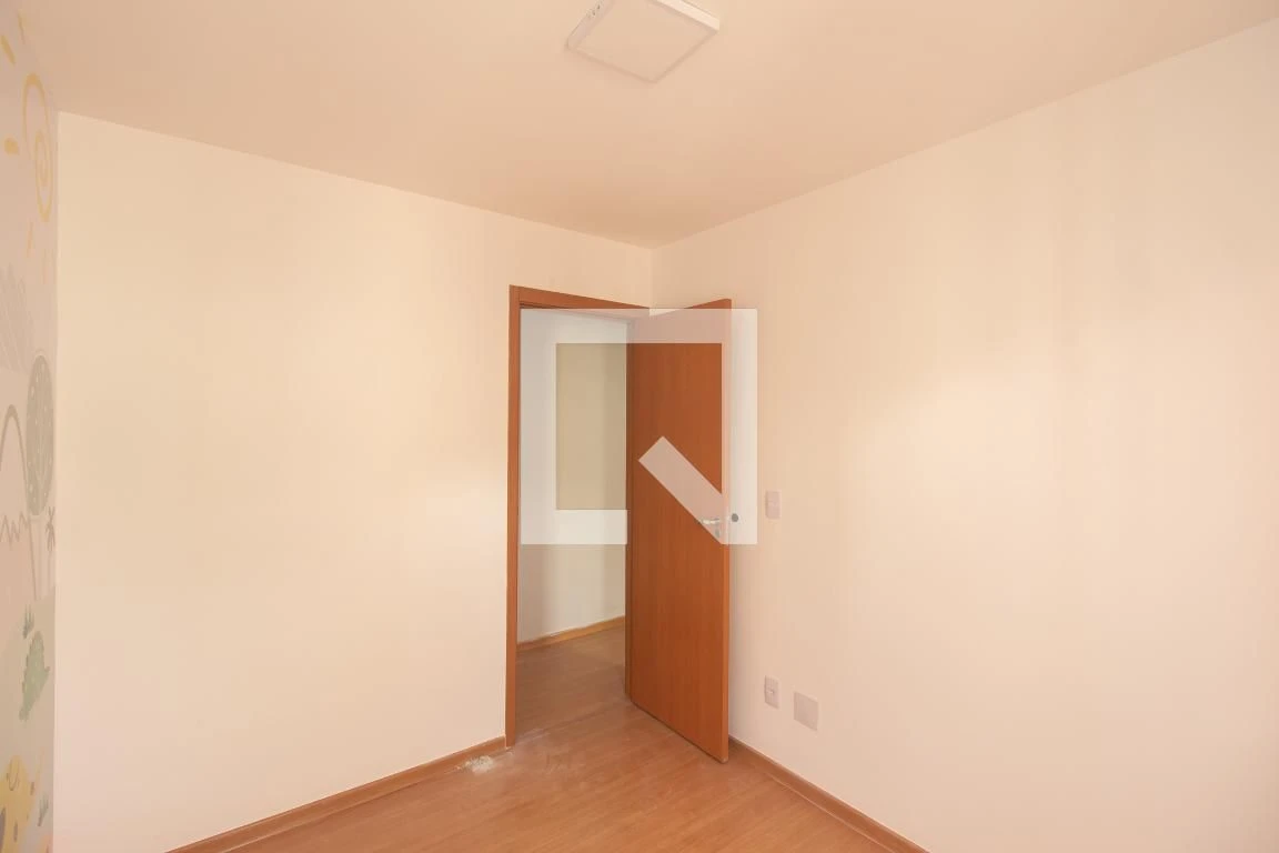 Apartamento de 2 quartos em condomínio com piscina — photo 6