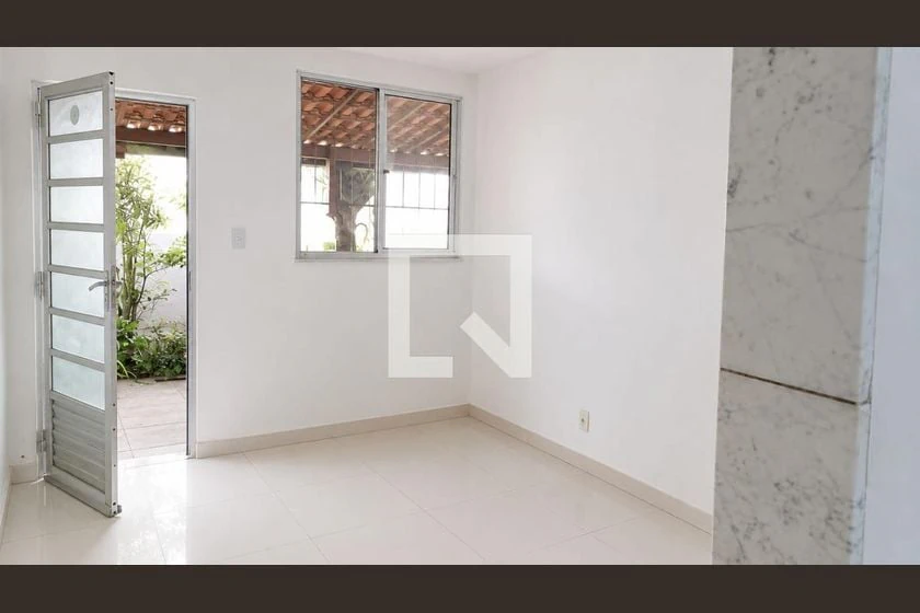 Apartamento de 2 quartos com cozinha fechada e fogão a gás — photo 6