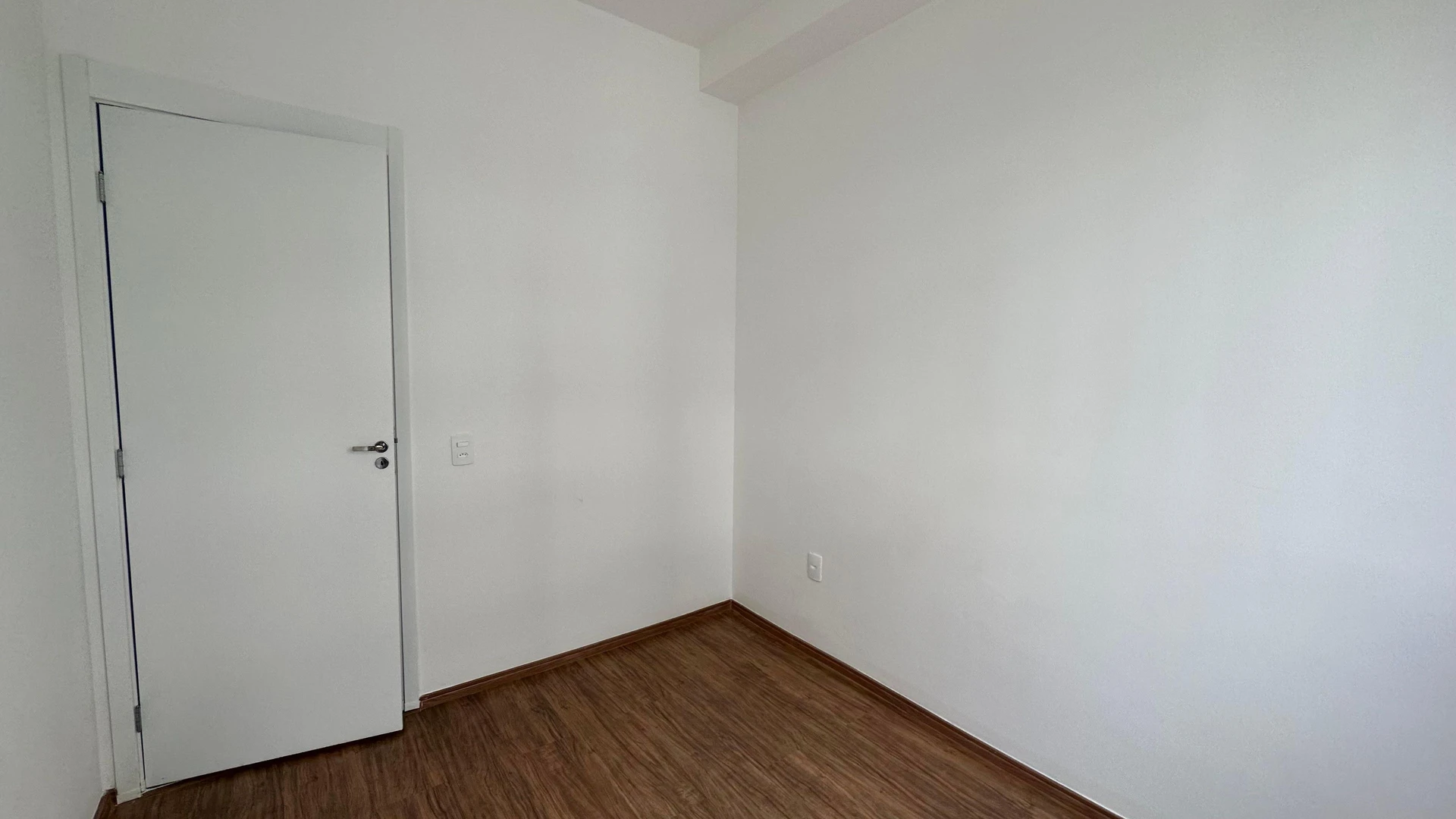 2-bedroom apartment with separate kitchen and pets allowed — photo 31