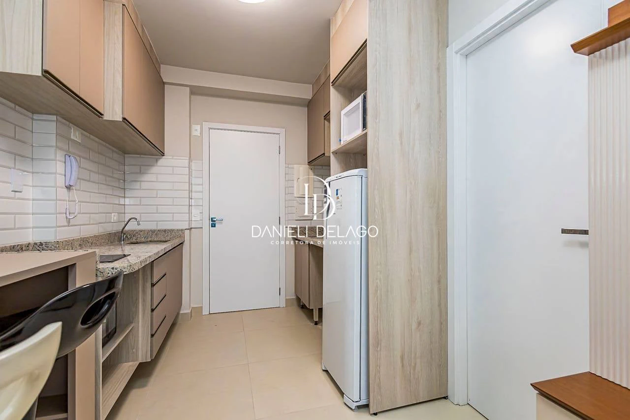 One-bedroom apartment with a park view in Curitiba — photo 13
