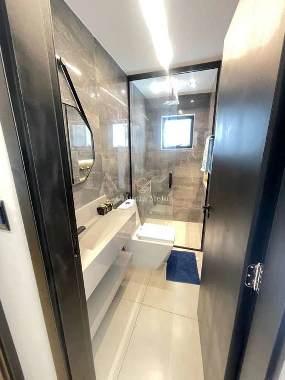 Furnished house with 5 en-suite bedrooms and 500 m² — photo 16