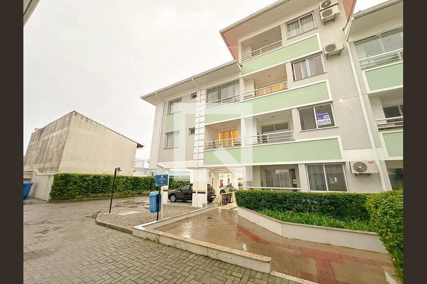 Квартира 54 м² с 1 спальней, парковкой и грилем на балконе — photo 41