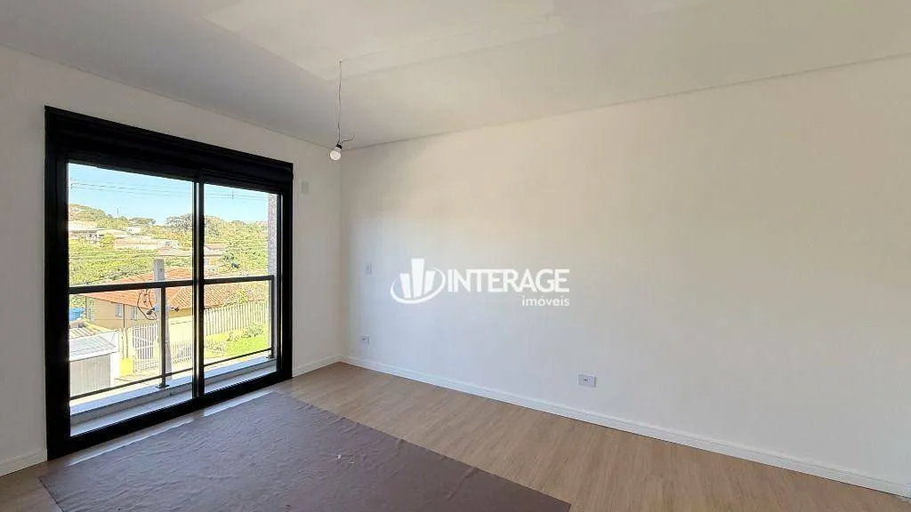 3-suite townhouse with private BBQ and garden — photo 18