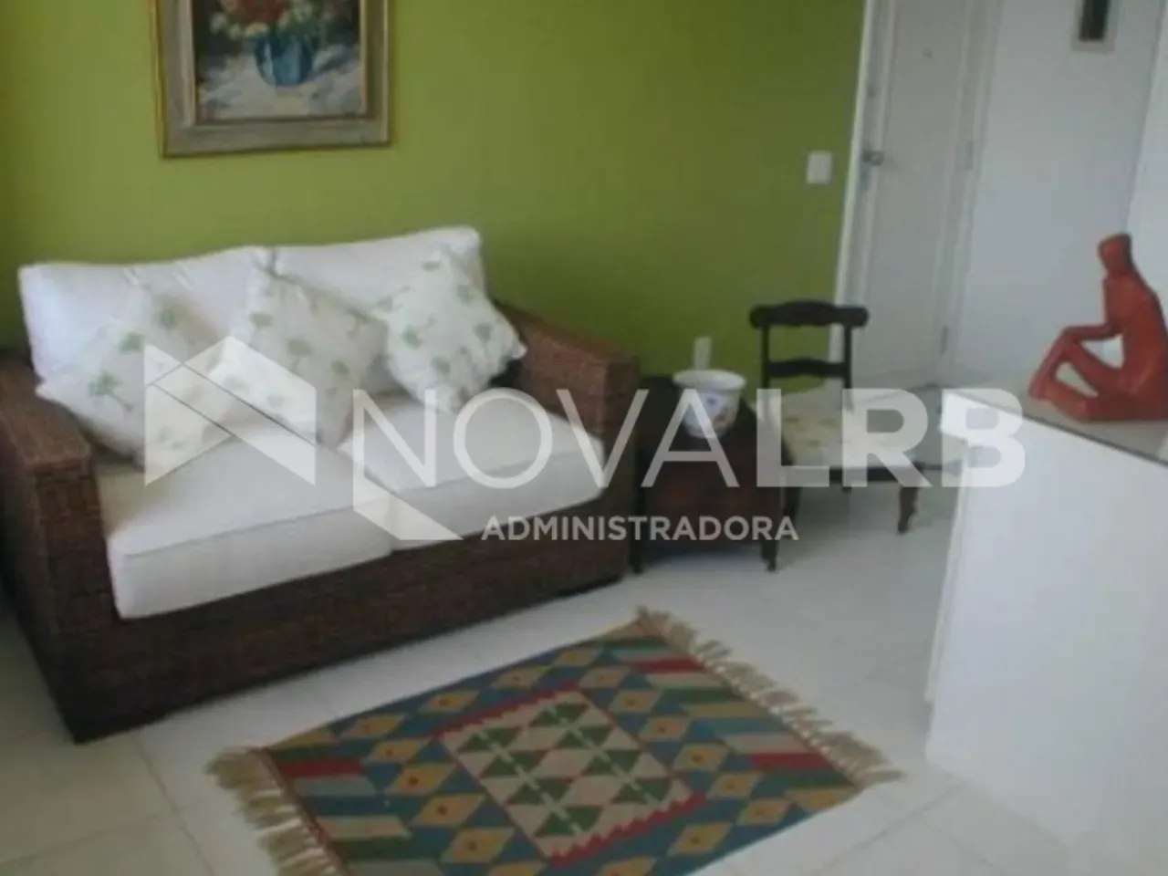 Furnished 1-bedroom apartment with no parking — photo 2