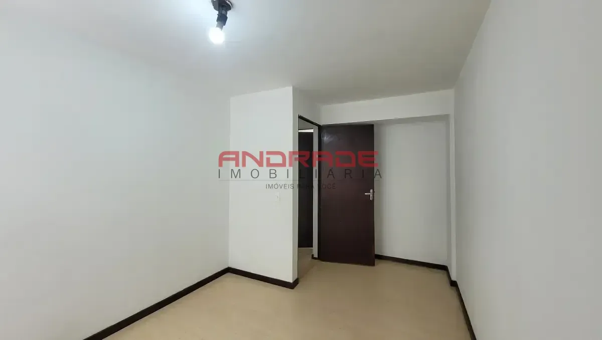 3-bedroom apartment with a separate closed-off kitchen — photo 39