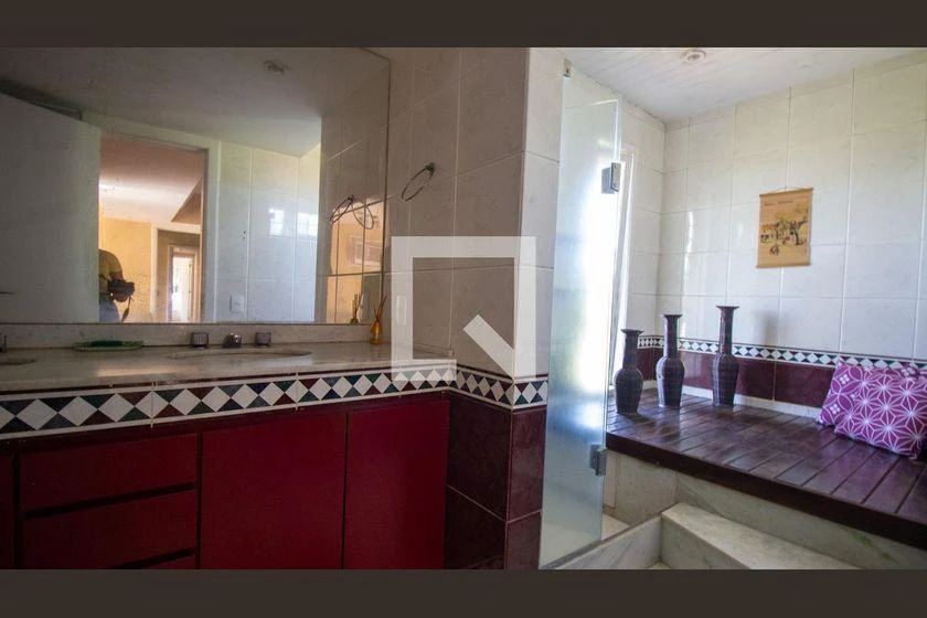 Unfurnished house with 3 bedrooms and 5 baths, 1500 m² — photo 31