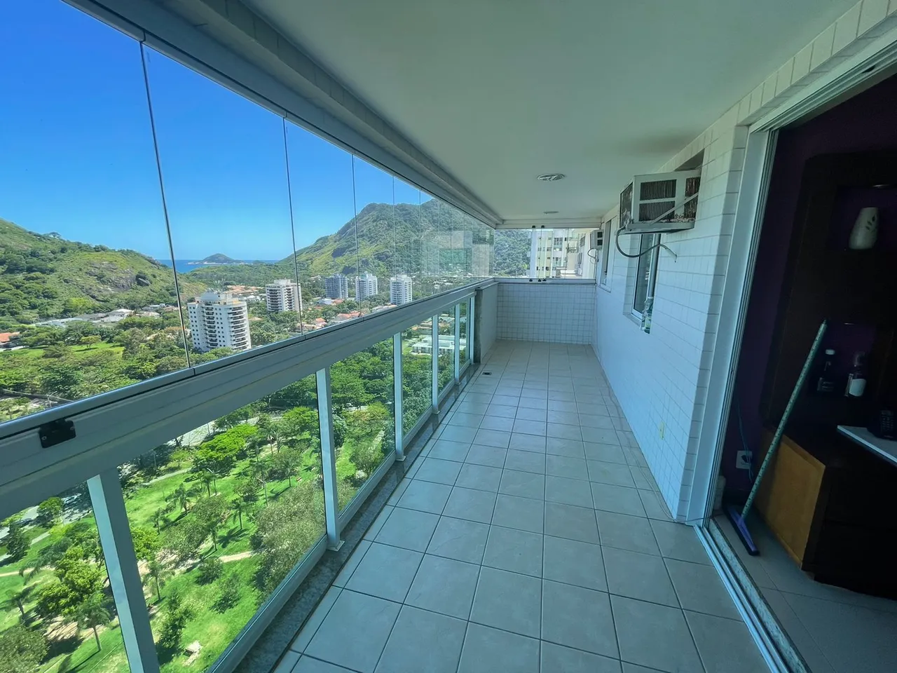 Furnished apartment with 4 bedrooms and 3 bathrooms — photo 7