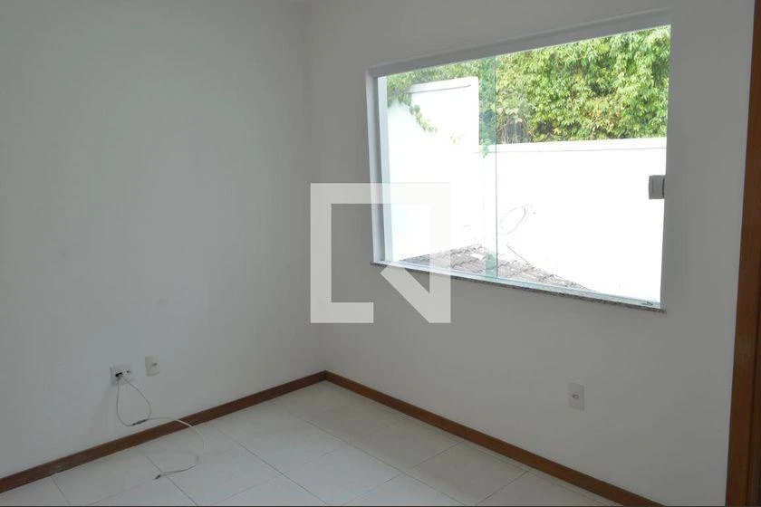 188 m² house with 4 en-suite bedrooms and 3 parking spots — photo 13