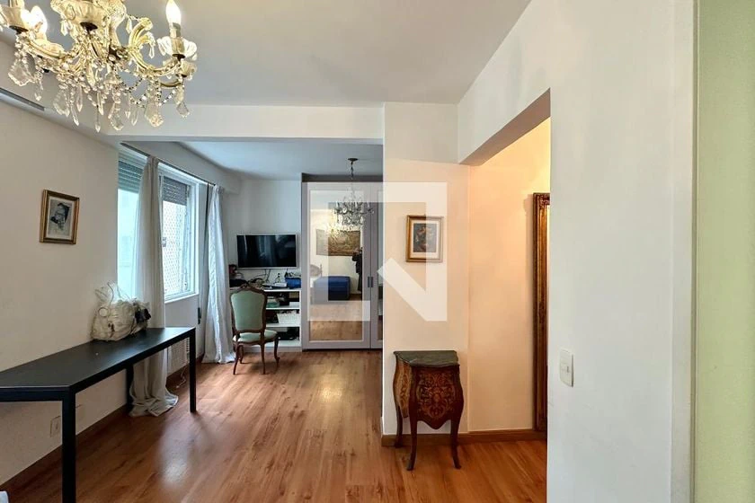214 m² apartment with 4 bedrooms and 2 parking spaces — photo 21