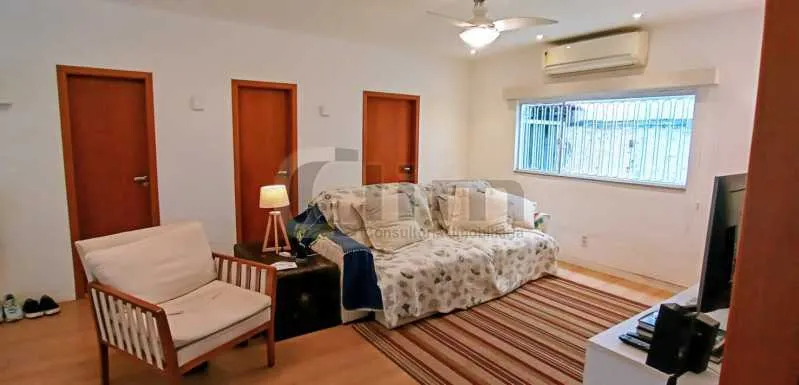 Casa térrea de 350 m² com 6 quartos e 5 suítes — photo 25
