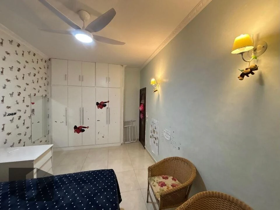 Furnished 3-bedroom apartment with open-plan kitchen — photo 22