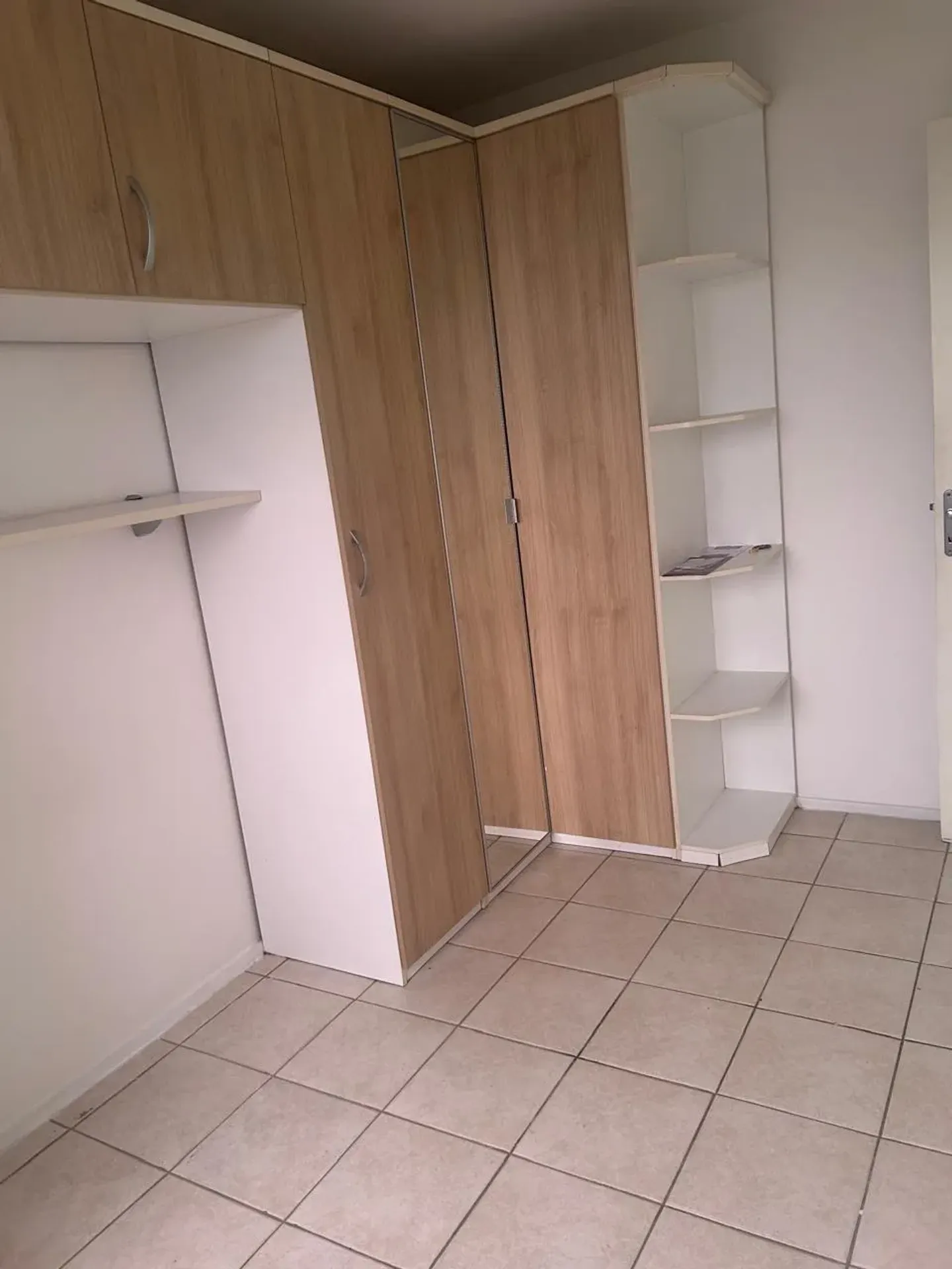 One-bedroom apartment in a building with a pool — photo 3